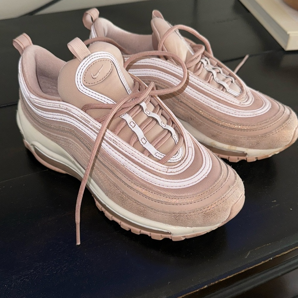 Dusty rose nike air max women’s size 7
